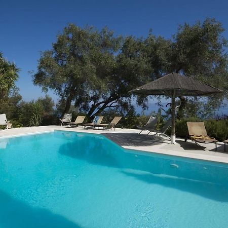 Mill Suites - Loggos Ґайос Екстер'єр фото